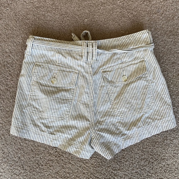 American Eagle Striped Paper Bag Shorts - Picture 7 of 8